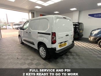 Used Peugeot Partner 2023 for sale - 77764760: Photo