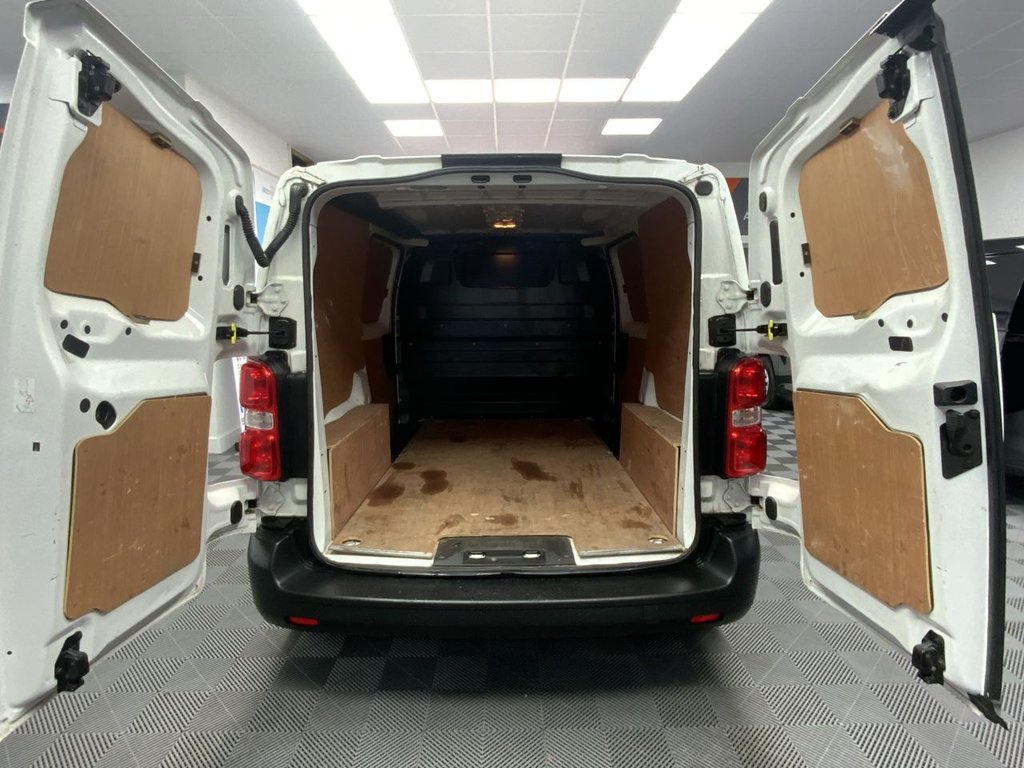 Used Vauxhall Vivaro 2022 for sale - 77655376: Photo 10