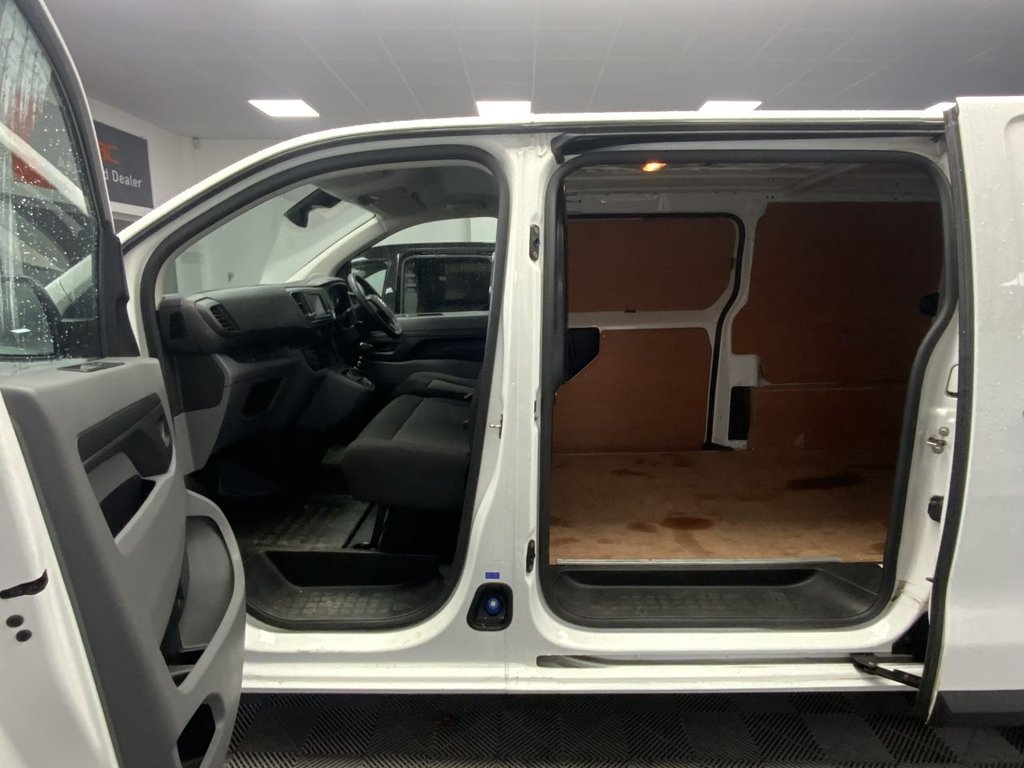 Used Vauxhall Vivaro 2022 for sale - 77655376: Photo 26