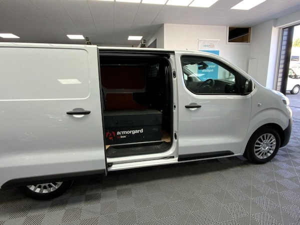 Used Toyota ProAce 2023 for sale - 74077129: Photo 28