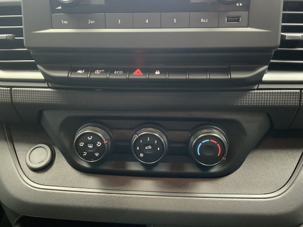 Used Renault Trafic 2022 for sale - 72686221: Photo 18