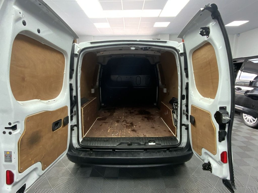 Used Renault Kangoo Maxi 2018 for sale - 77609237: Photo 13