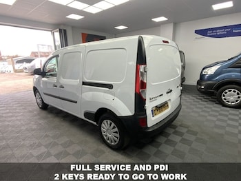 Used Renault Kangoo 2018 for sale - 77609237: Photo