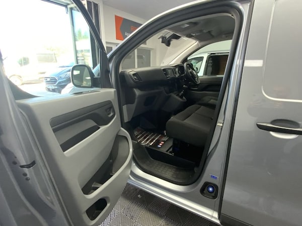 Used Vauxhall Vivaro 2023 for sale - 75086844: Photo 32