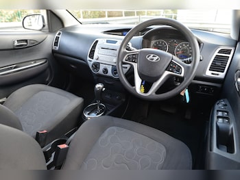 Used Hyundai i20 2012 for sale - 77853782: Photo
