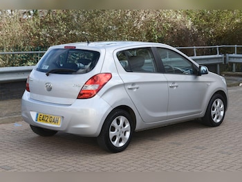 Used Hyundai i20 2012 for sale - 77853782: Photo