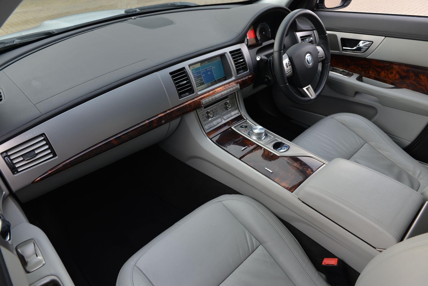 Used Jaguar XF 2010 for sale - 77279555: Photo 13