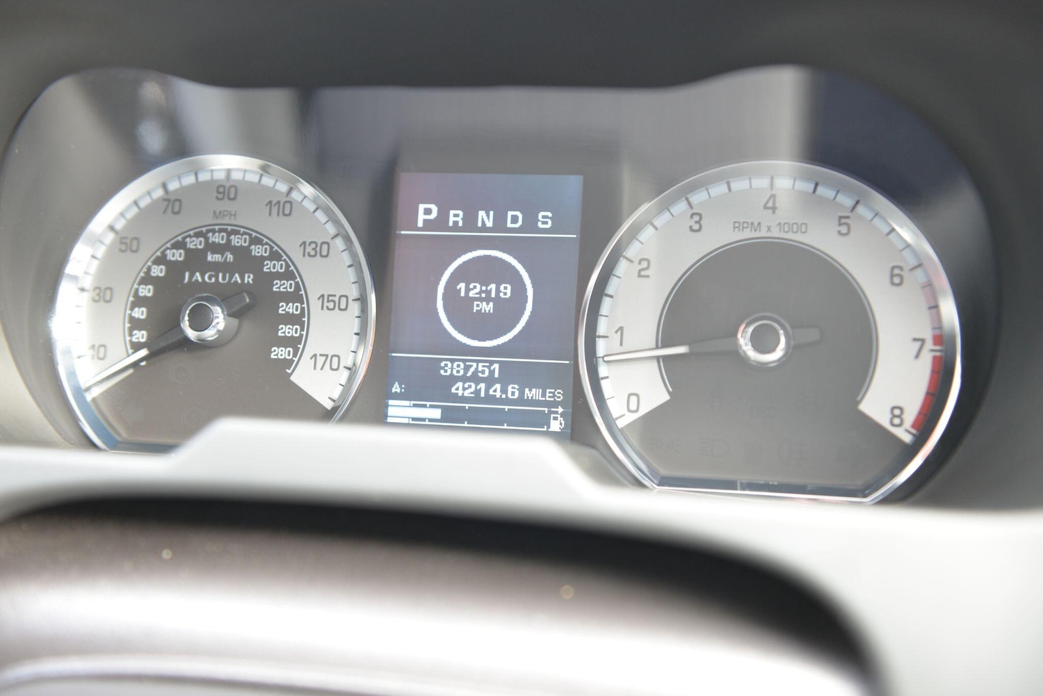 Used Jaguar XF 2010 for sale - 77279555: Photo 26