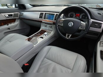 Used Jaguar XF 2010 for sale - 77279555: Photo