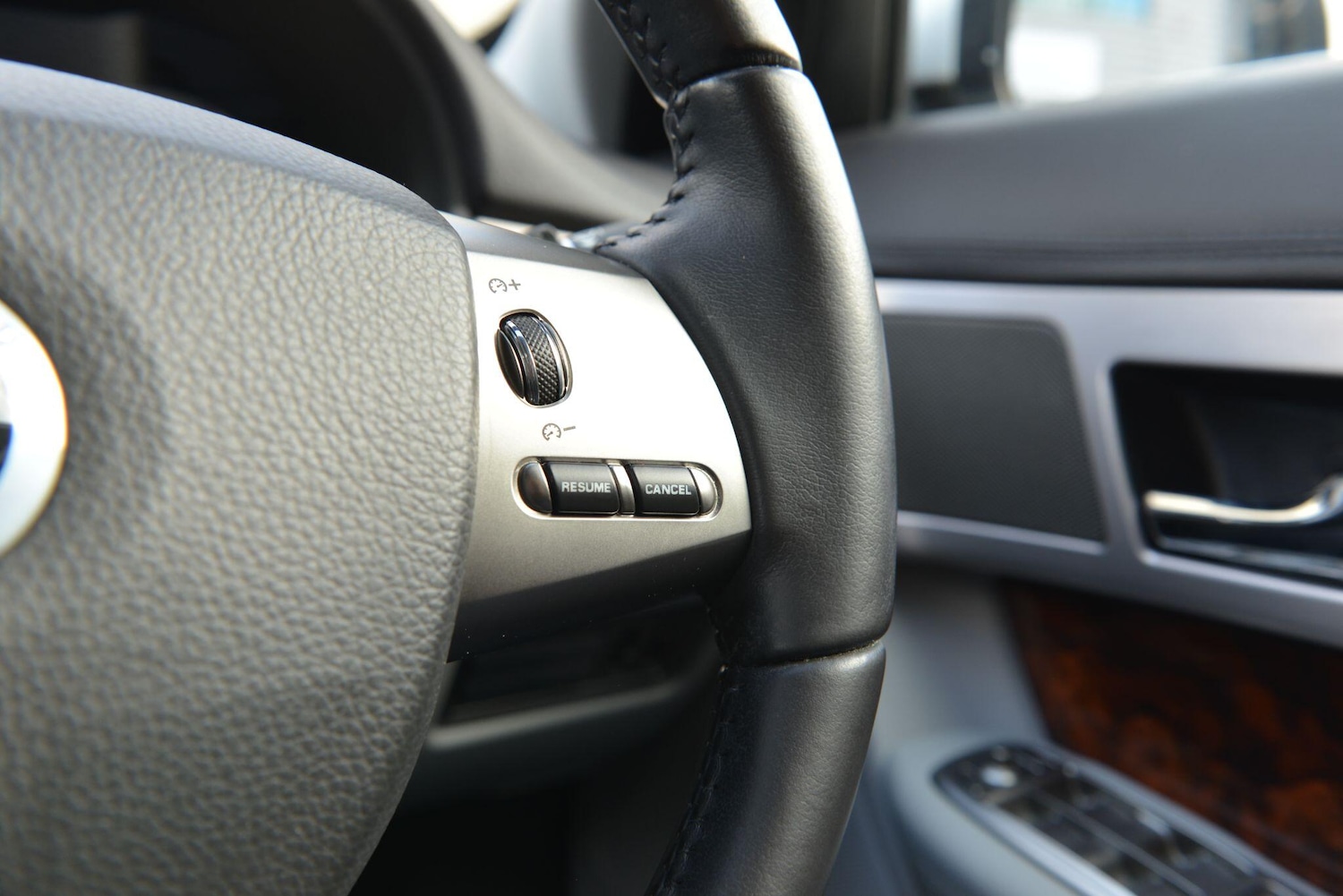 Used Jaguar XF 2010 for sale - 77279555: Photo 32