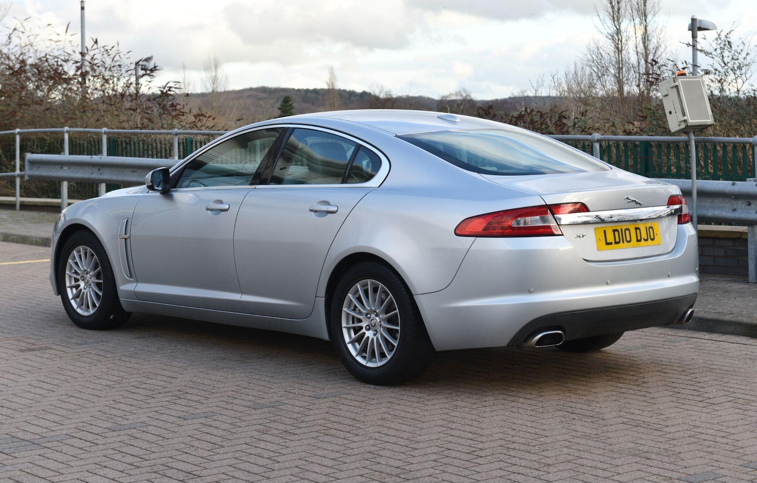 Used Jaguar XF 2010 for sale - 77279555: Photo 5