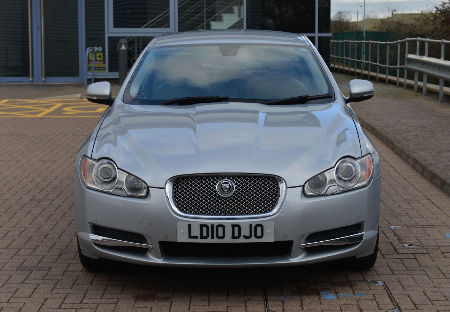 Used Jaguar XF 2010 for sale - 77279555: Photo 8