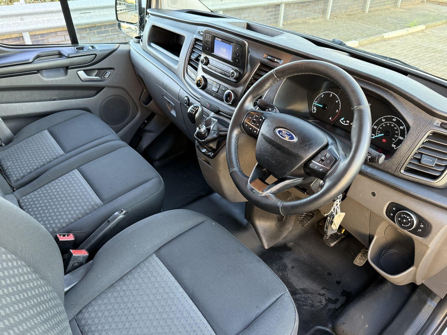 Used Ford Transit Custom 2019 for sale - 76824209: Photo 2