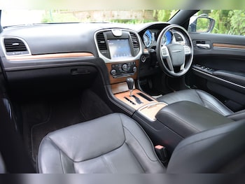 Used Chrysler 300C 2012 for sale - 75448785: Photo