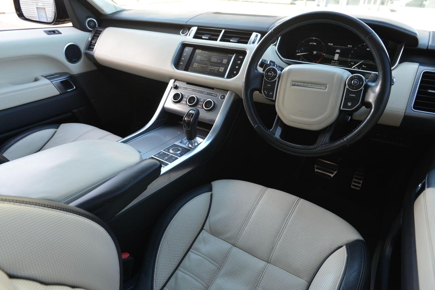 Used Land Rover Range Rover Sport 2016 for sale - 78034503: Photo 12