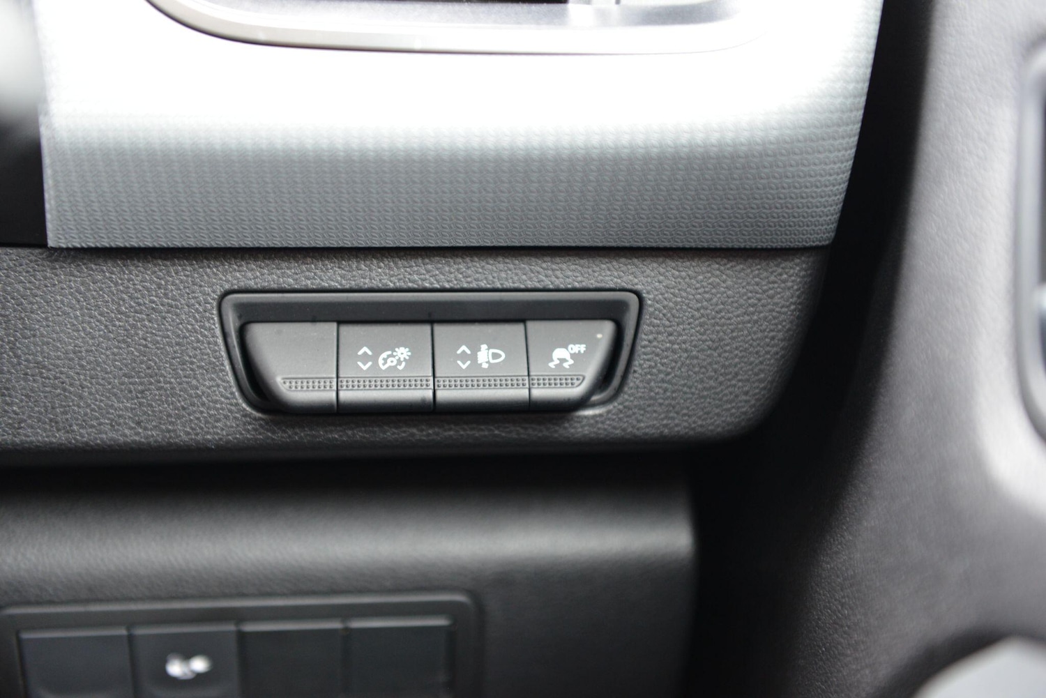 Used Nissan Other 2023 for sale - 77377480: Photo 21