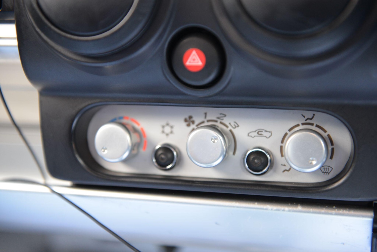 Used Lotus Exige 2004 for sale - 76085394: Photo 21