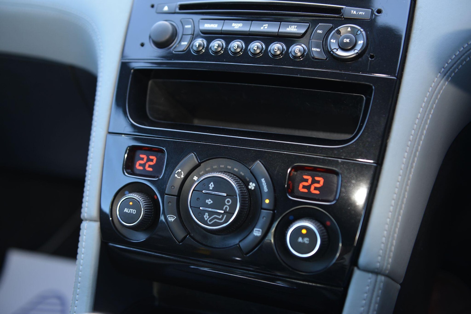 Used Peugeot RCZ 2010 for sale - 78047280: Photo 13