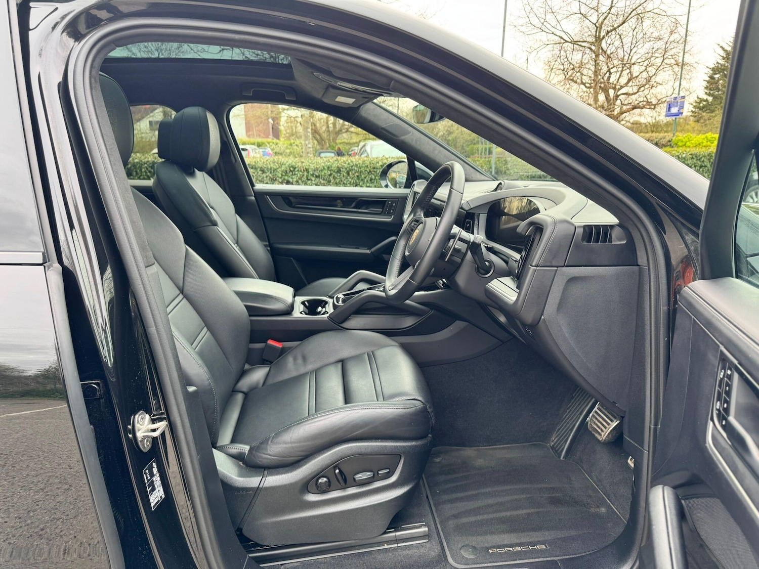 Used Porsche Cayenne 2024 for sale - 78086662: Photo 11