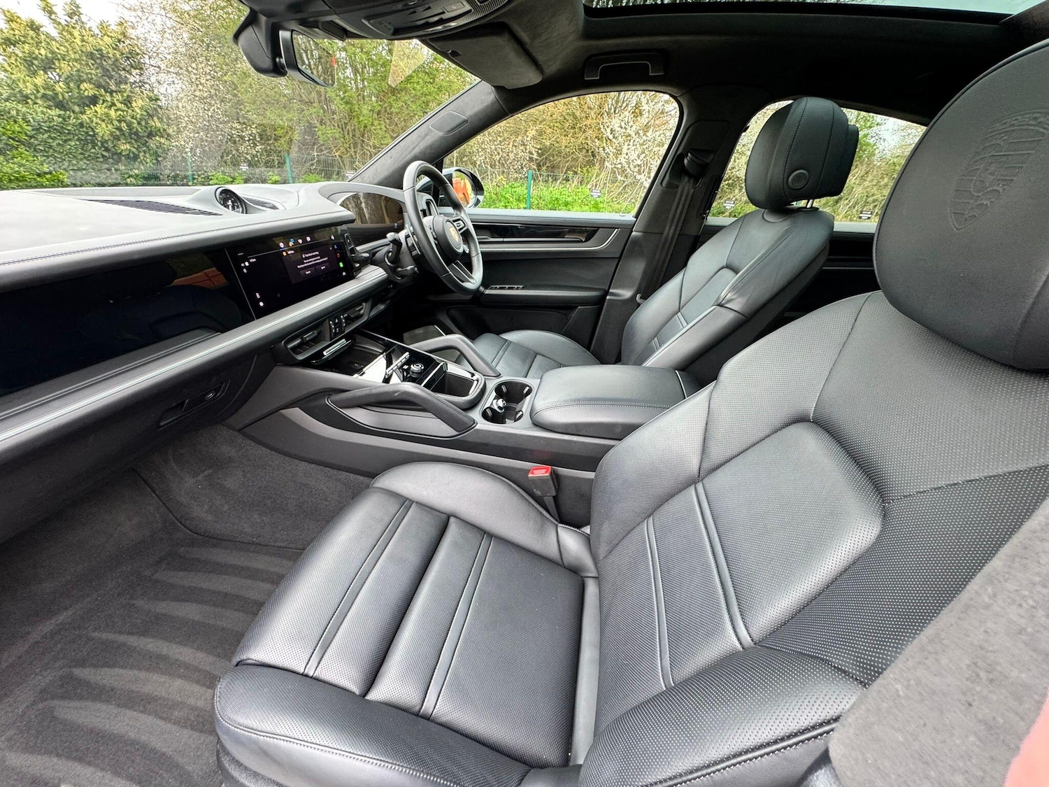 Used Porsche Cayenne 2024 for sale - 78086662: Photo 12