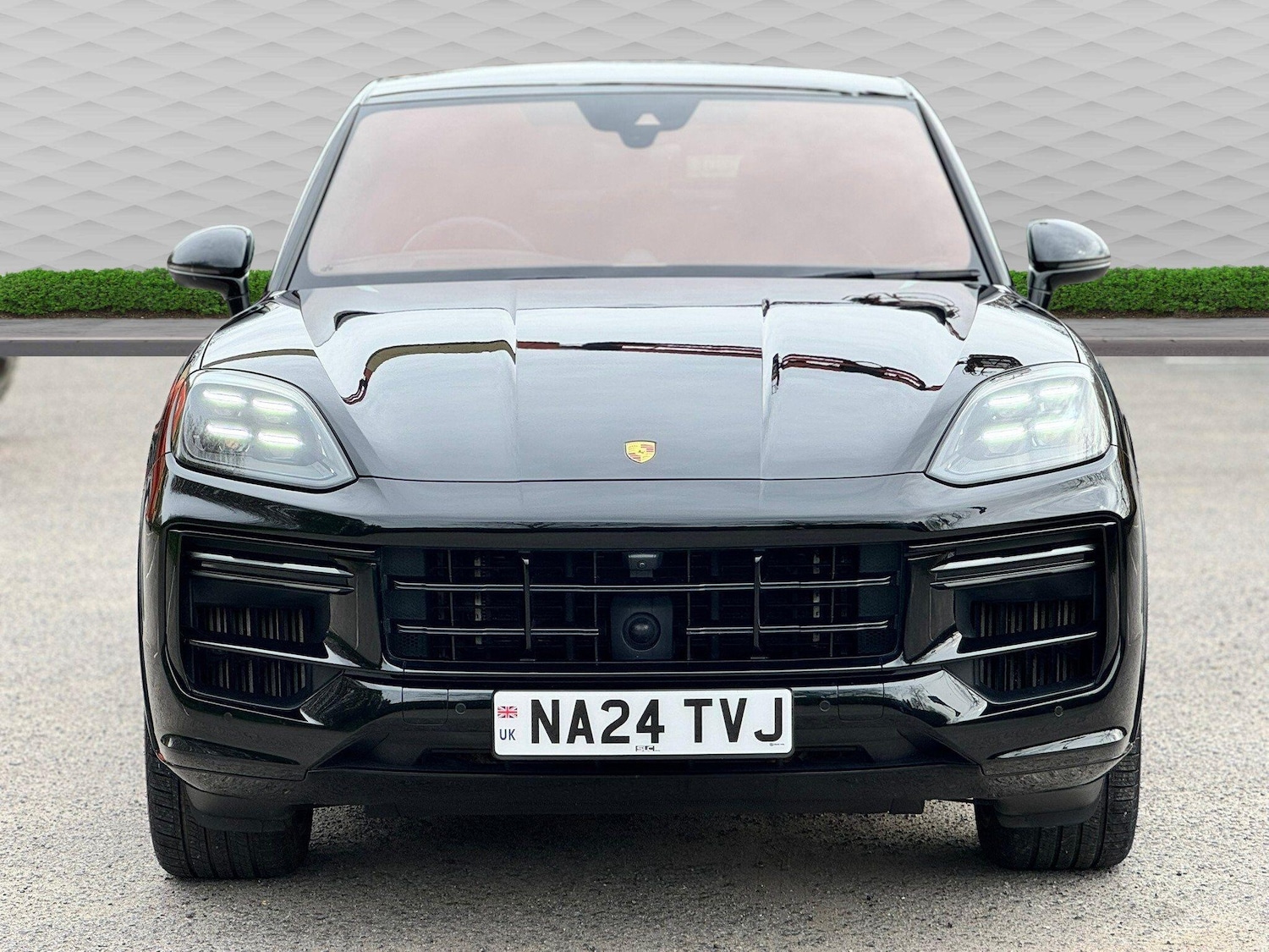 Used Porsche Cayenne 2024 for sale - 78086662: Photo 3