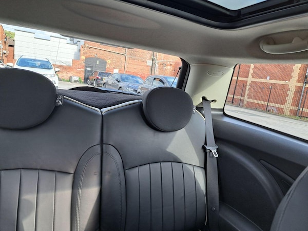 Used MINI Hatch 2011 for sale - 75664395: Photo 16