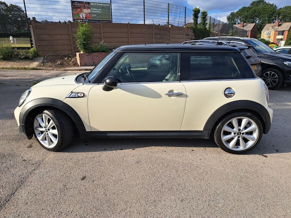 Used MINI Hatch 2011 for sale - 75664395: Photo 4
