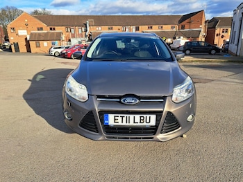 Used Ford Focus 2011 for sale - 76198255: Photo 2
