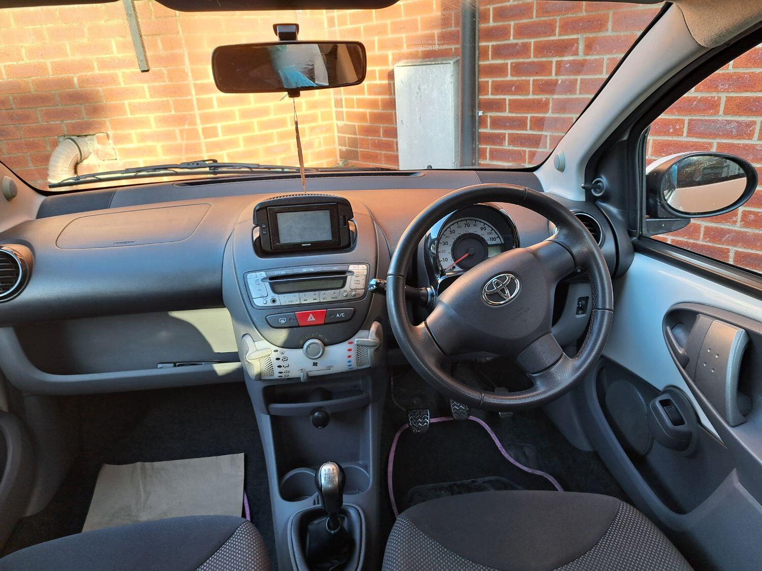 Used Toyota AYGO 2011 for sale - 78040332: Photo 9