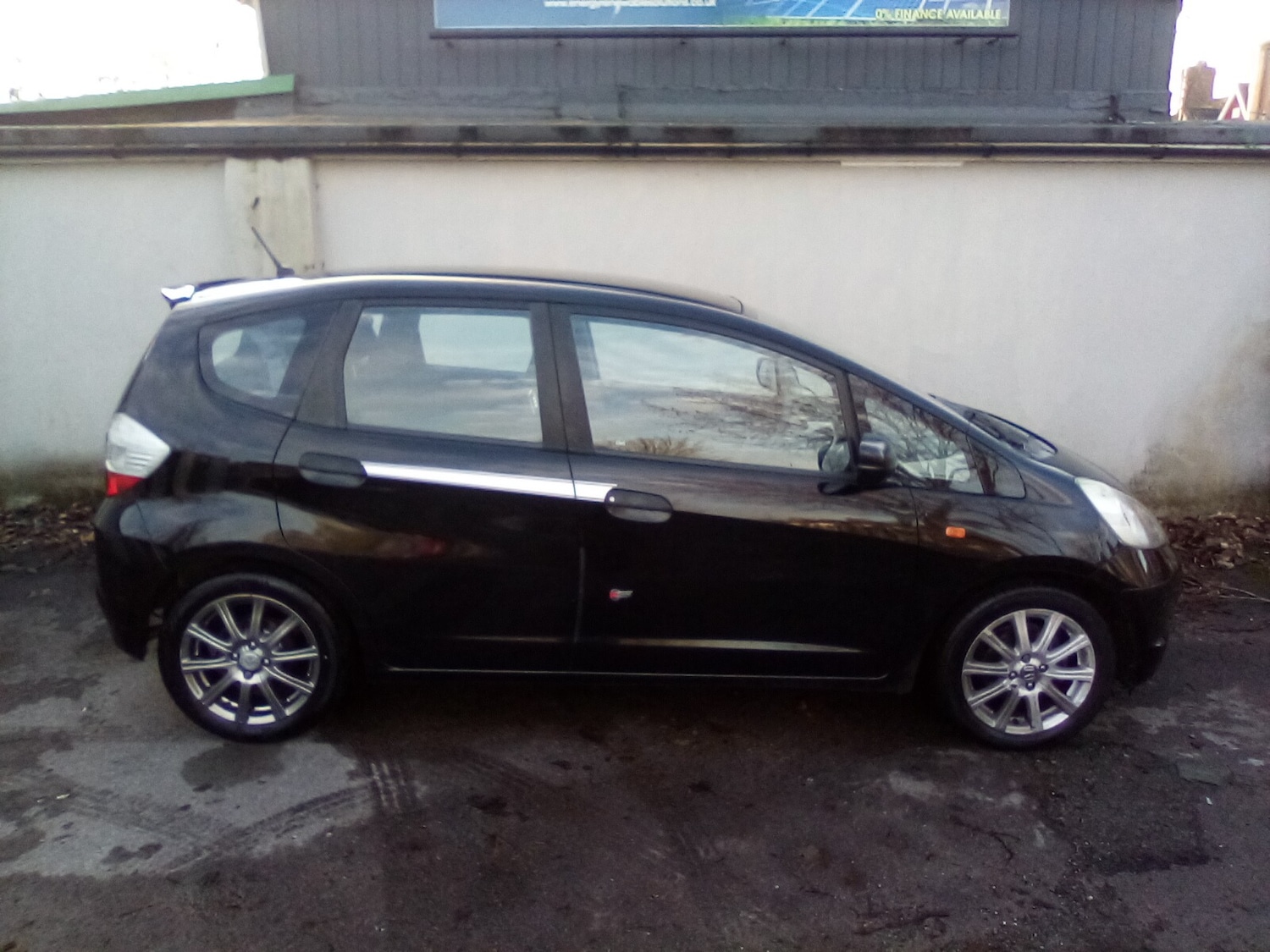 Used Honda Jazz 2010 for sale - 76959882: Photo 2