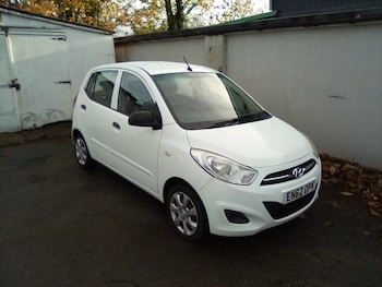 Used Hyundai i10 2013 for sale - 76412557: Photo