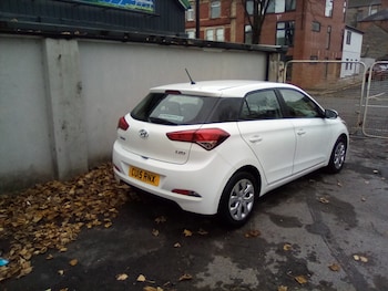 Used Hyundai i20 2015 for sale - 76488516: Photo