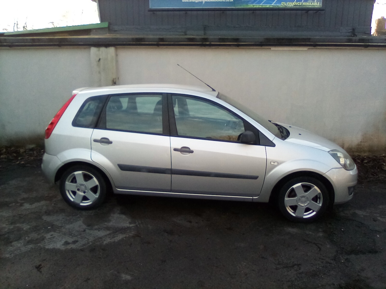 Used Ford Fiesta 2006 for sale - 76959885: Photo 2