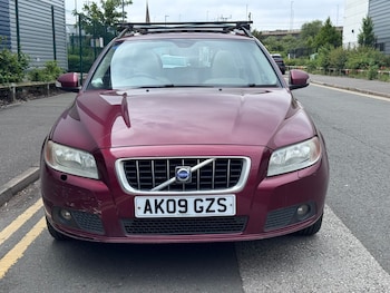 Used Volvo V70 2009 for sale - 78910469: Photo