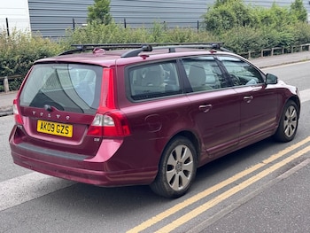 Used Volvo V70 2009 for sale - 79508306: Photo