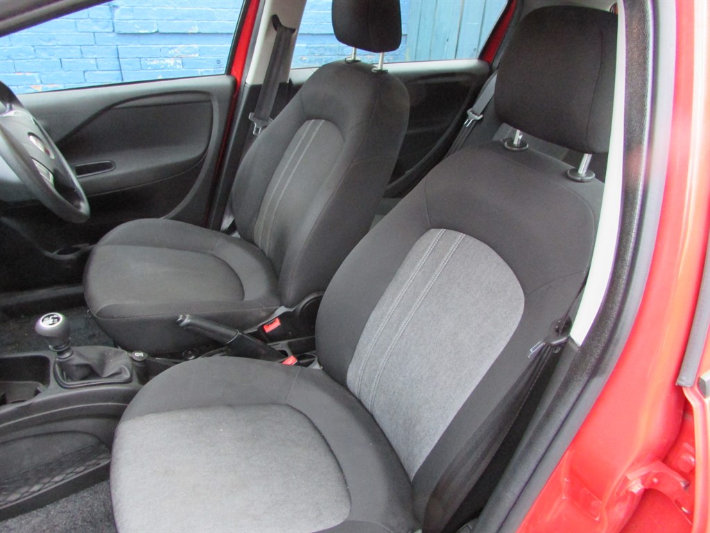 Used Fiat Punto 2017 for sale - 77256636: Photo 12