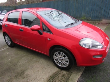 Used Fiat Punto 2017 for sale - 77256636: Photo