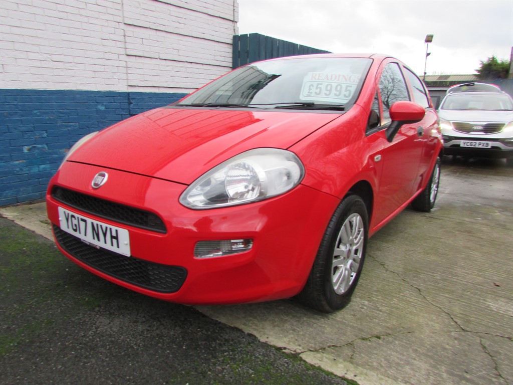 Used Fiat Punto 2017 for sale - 77256636: Photo 2