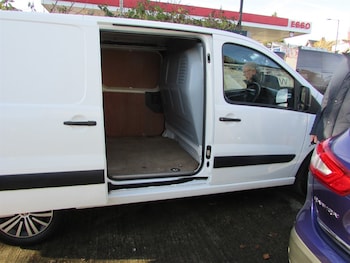 Used Toyota ProAce 2015 for sale - 76652878: Photo