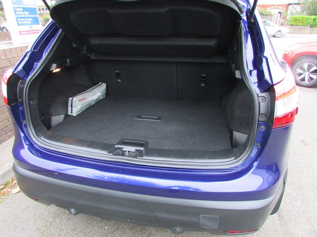 Used Nissan Qashqai 2016 for sale - 76104508: Photo 16