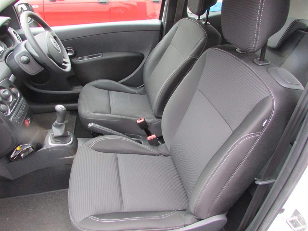 Used Renault Clio 2012 for sale - 77641029: Photo 6