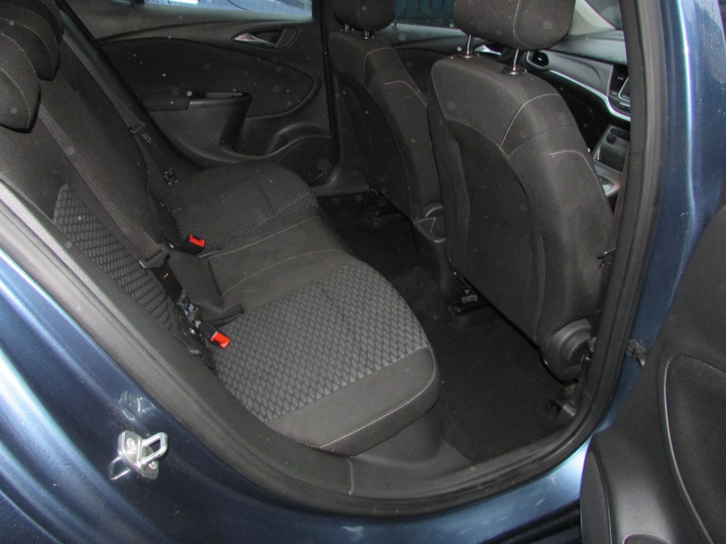 Used Vauxhall Astra 2016 for sale - 77373267: Photo 9