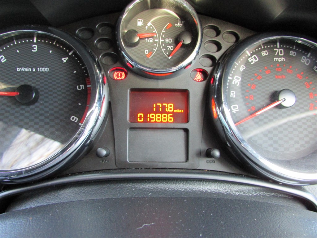 Used Peugeot 207 CC 2013 for sale - 77095429: Photo 12