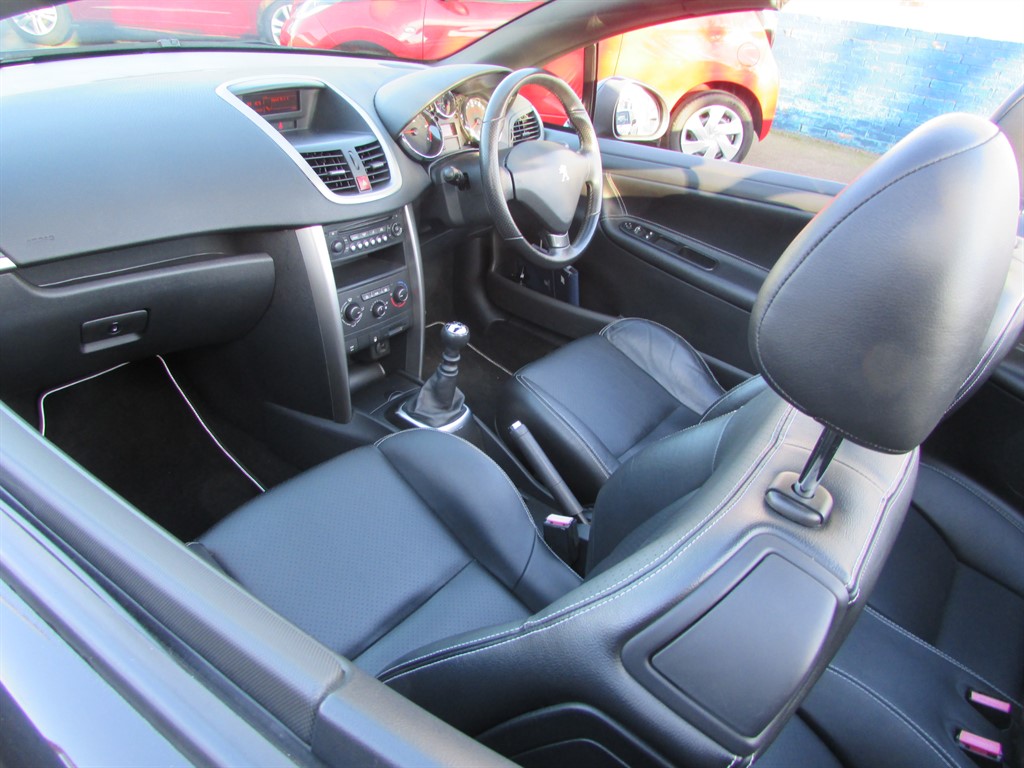 Used Peugeot 207 CC 2013 for sale - 77095429: Photo 18