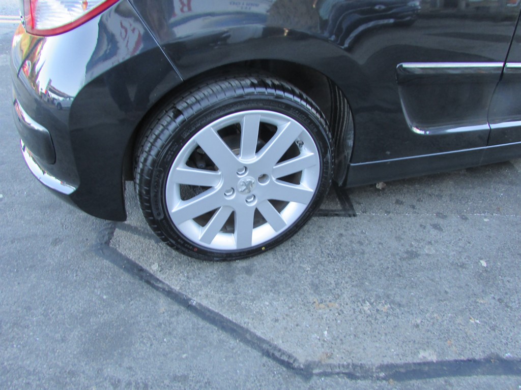 Used Peugeot 207 CC 2013 for sale - 77095429: Photo 29