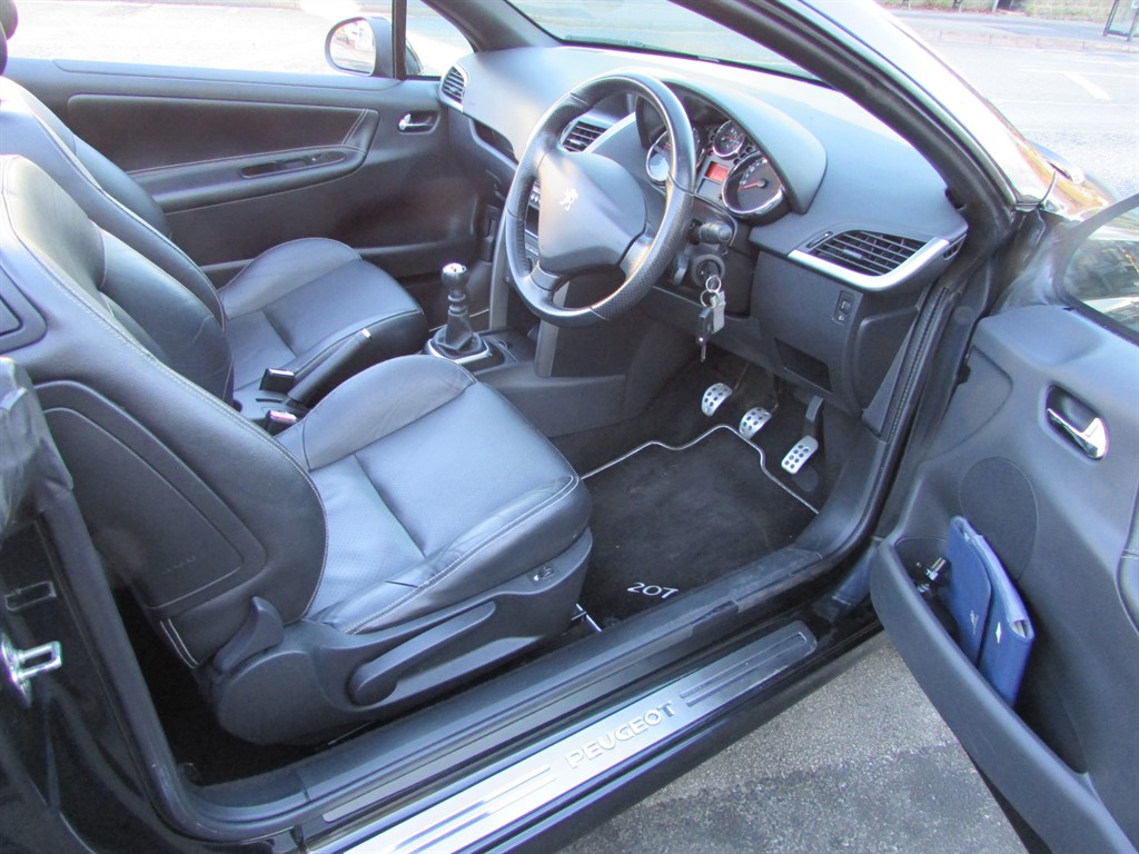 Used Peugeot 207 CC 2013 for sale - 77095429: Photo 3