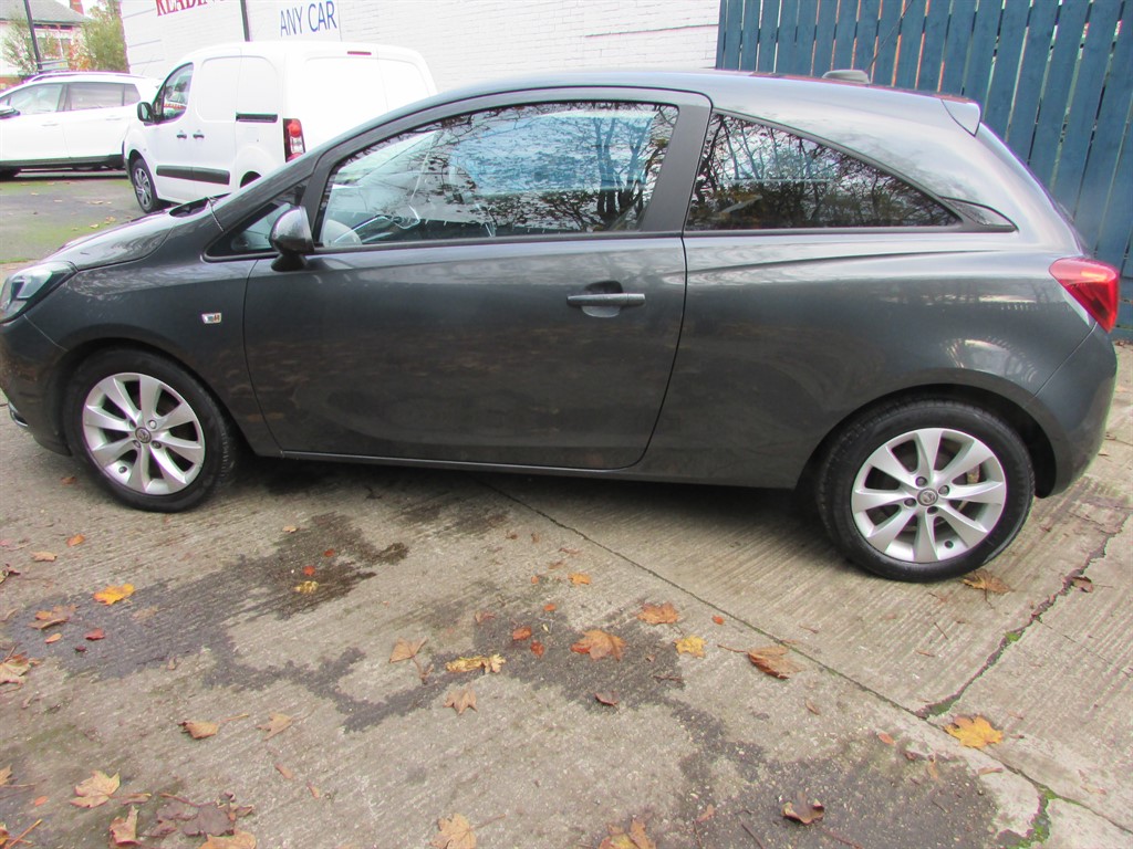 Used Vauxhall Corsa 2018 for sale - 76476281: Photo 2