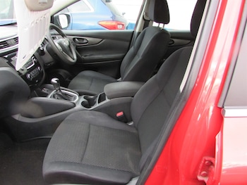 Used Nissan Qashqai 2017 for sale - 77614887: Photo