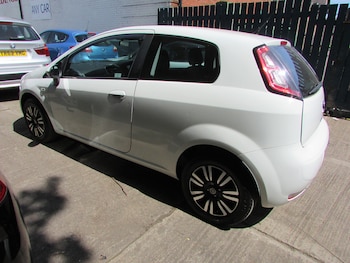 Used Fiat Punto 2013 for sale - 79258562: Photo