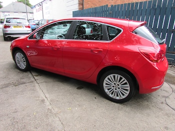 Used Vauxhall Astra 2015 for sale - 79274876: Photo